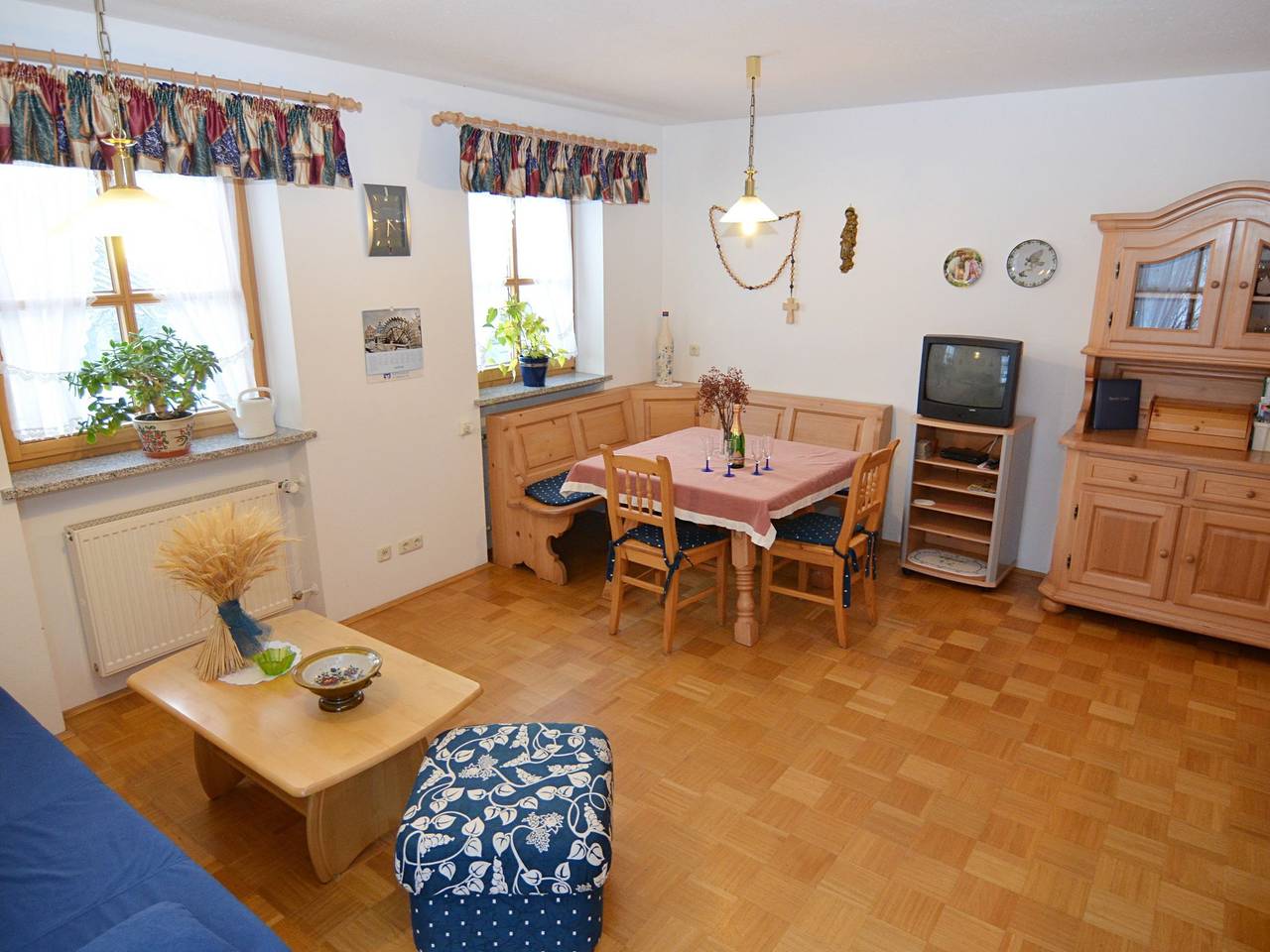 Ganze Wohnung, Geräumige Ferienwohnung in Schönsee mit Sauna in Schönsee, Naturpark Oberpfälzer Wald