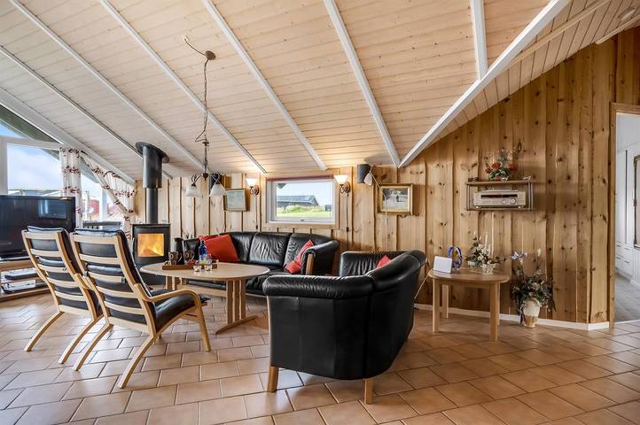 Ferienhaus für 8 Personen, mit Whirlpool und Terrasse sowie Sauna in Løkken - 2