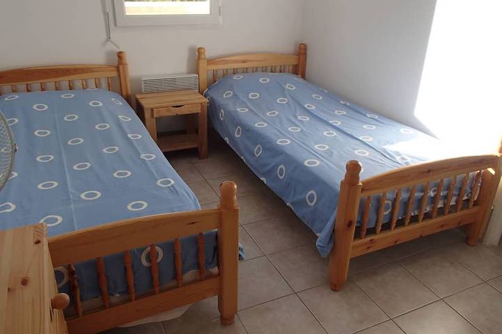 Entire apartment, Overlooking a lagoon and 5 mins from superb beach in Saint-Cyprien, Mediterranean Coast (France)
