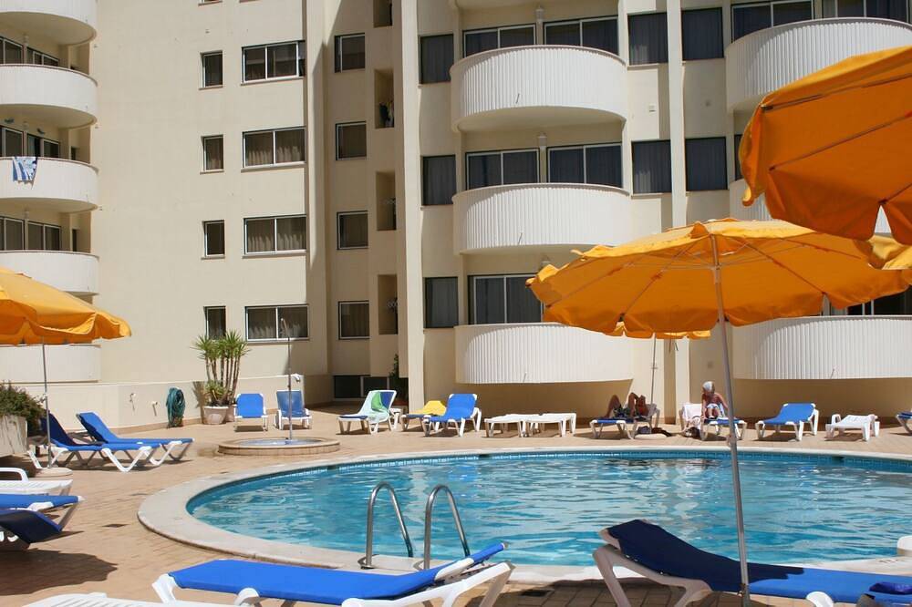 Ganze Wohnung, Ferienwohnung - 2   Räume - 4   Personen in Praia da Rocha, Portimão