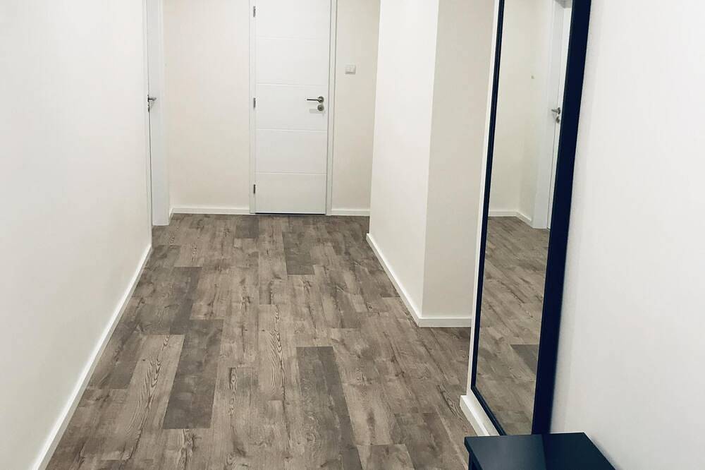 Ganze Wohnung, Vollständig renoviert im Jahr 2019, beste Lage für Sport- und Musikveranstaltungen in der Stadt in Bratislava, Bratislava und Umgebung