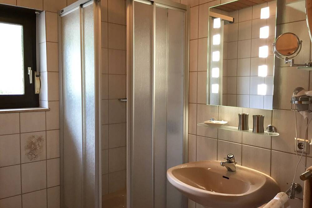 Ganze Wohnung, Ferienwohnung 2 Erdgeschoss in Elmstein, Saar-Nahe-Bergland