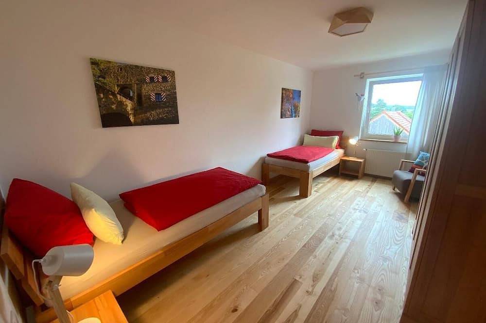 Ganze Wohnung, Ferienwohnung für 8 Personen mit 2 Bädern in Pösing, Ostbayern