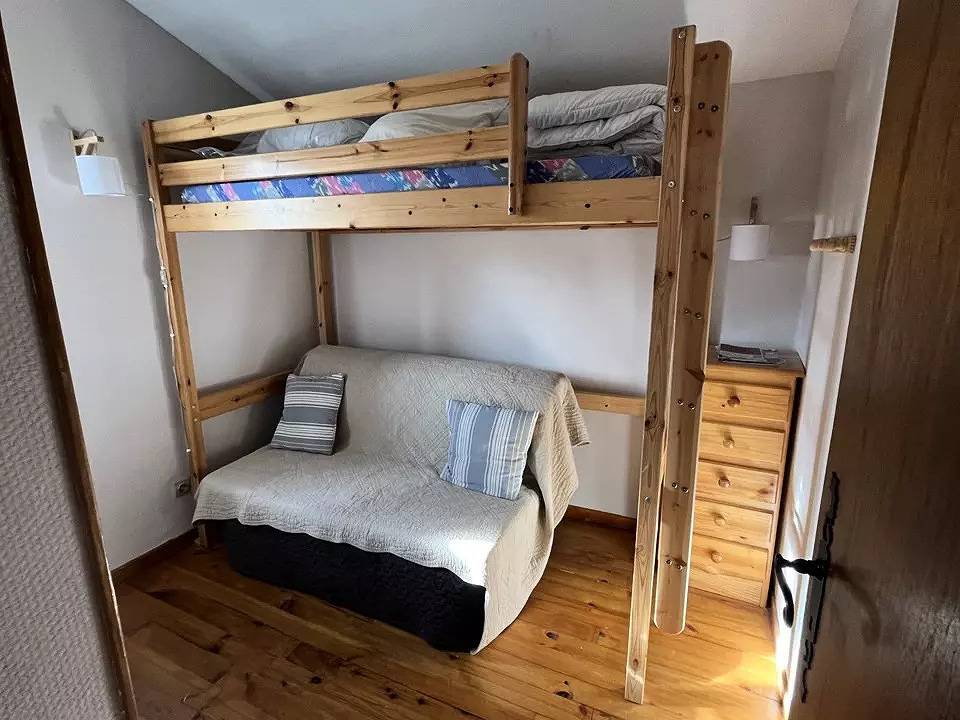 Ganze Wohnung, Ferienwohnung 5 Personen in einem Chalet mit Seeblick. in Les Angles, Parc naturel régional des Pyrénées catalanes