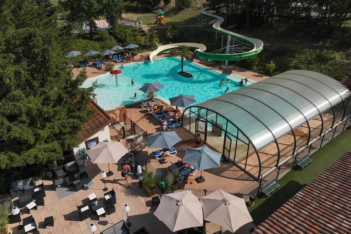 Location de vacances pour 4 personnes, avec sauna et terrasse ainsi que jacuzzi et piscine, animaux acceptés à Marsan (homonymie) - 4