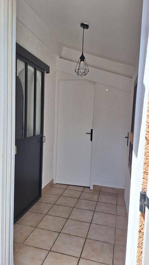 Location de vacances pour 4 personnes, avec balcon ainsi que jacuzzi et jardin à La Robine-sur-Galabre - 2