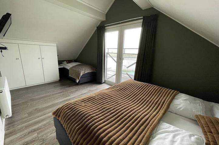 Ferienhaus für 10 Personen, mit Sauna und Whirlpool sowie Garten, mit Haustier in Makkum - 3