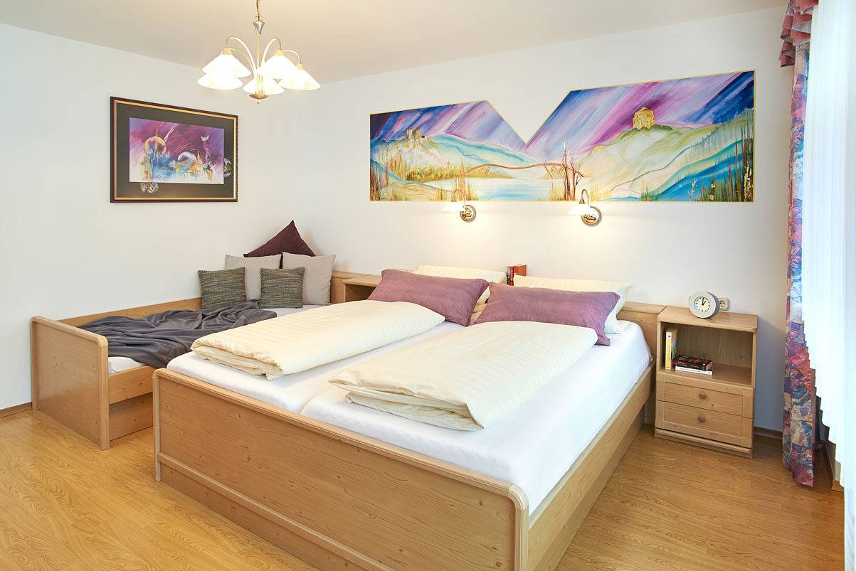 Ganze Wohnung, Ferienwohnungen Fanderl - Ferienwohnung 1 mit großer Terrasse in Riedenburg, Altmühltal