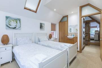 Cottage for 7 Guests in Greenwich, London, Picture 2