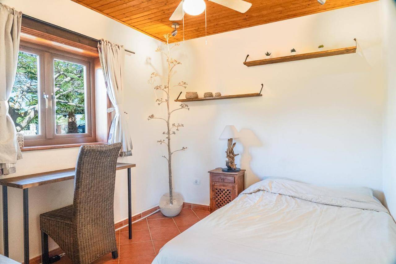 Double Room with Shared Bathroom in Villaverde, La Oliva