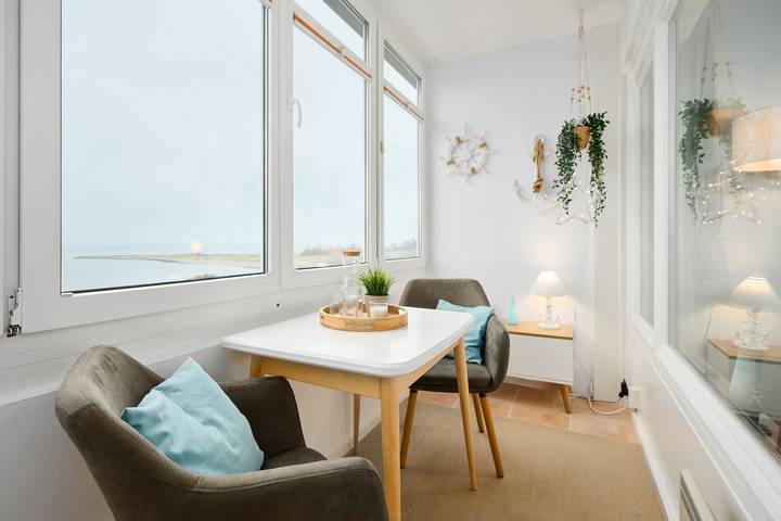 Ferienwohnung für 2 Personen, mit Balkon an der Kieler Bucht