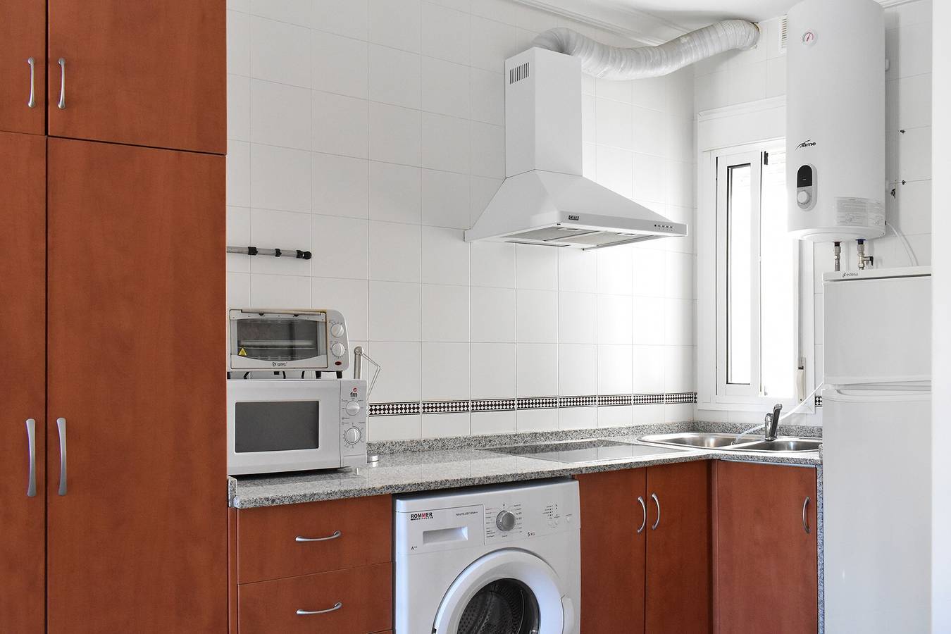 Maison de vacances 'Piso Saturno 1ºa Conil Rentals' avec balcon, Wi-Fi et climatisation in Conil de la Frontera, Costa de la Luz