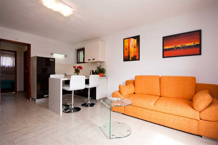 Ferienwohnung für 2 Personen, mit Balkon/Terrasse und Terrasse auf Krk - 4