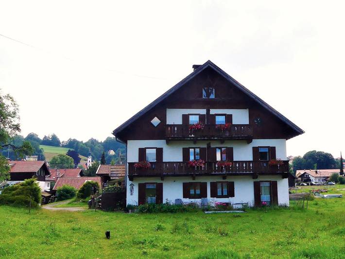 Ferienwohnung für 4 Personen, mit Balkon und Terrasse in Bad Kohlgrub