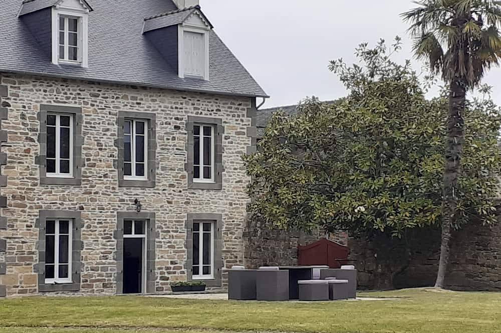 Vacation home Aulne Maritime -Presqu'île de Crozon Le Faou Bzh in Le Faou, Iroise
