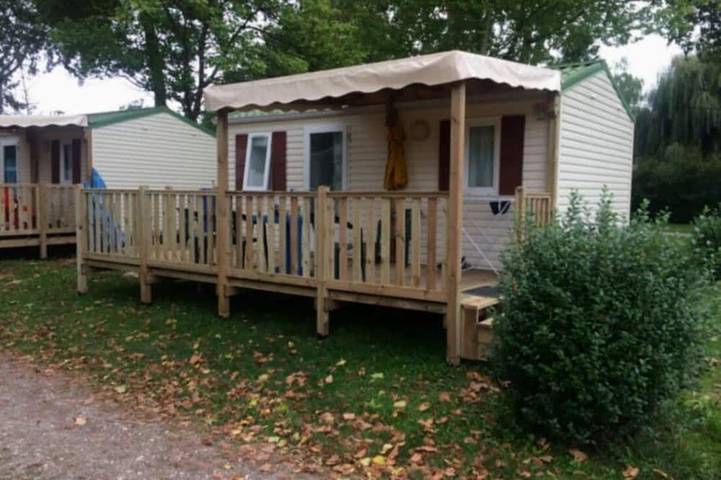 Mobil home pour 4 personnes à Athée
