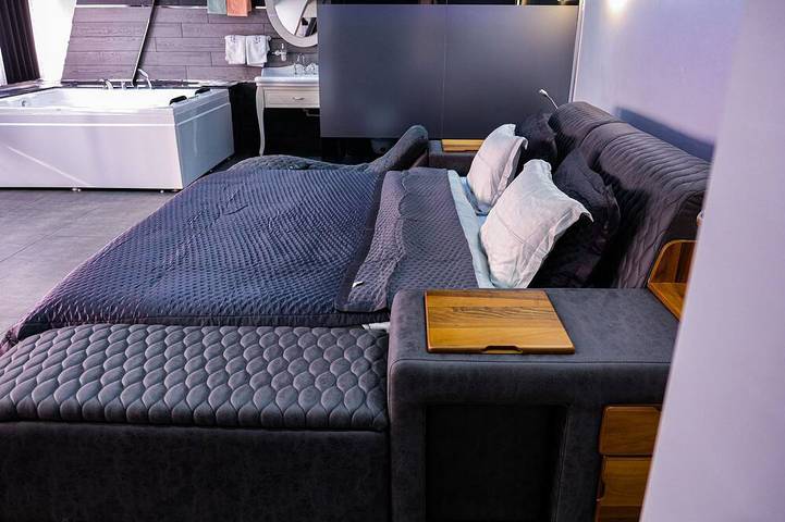 Kara Apart Otel - Luxurious Suite with Private Jacuzzi & Fireplace in Zentralanatolien