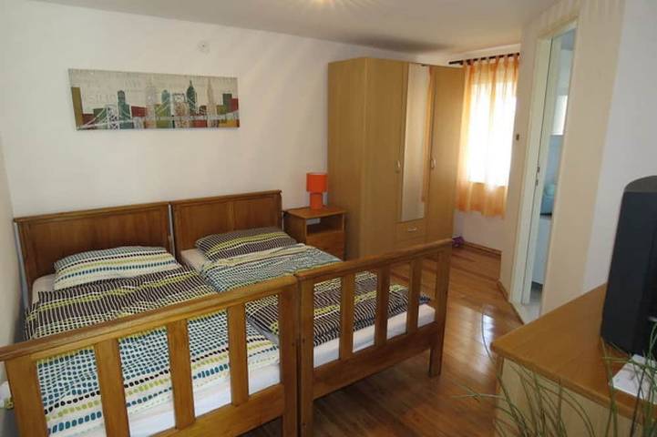 Altes renoviertes Haus mit privatem Pool, romantisch, ruhig, familienfreundlich in Raša, Ostküste Istrien