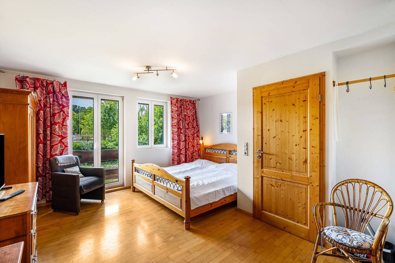 Ganzes Studio, Apartment 'Nr-35qm' mit Gemeinschaftsgarten und Wlan in Vogtsburg - Oberrotweil, Vogtsburg im Kaiserstuhl