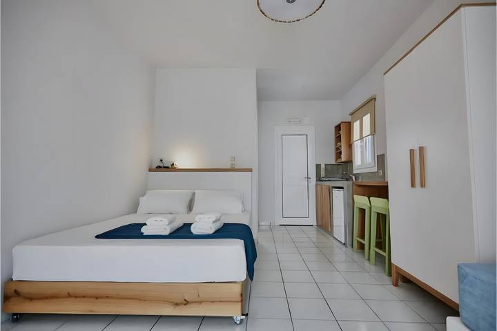 Monolocale intero, Monolocale 'Irene 8 Superior Triple 1' con vista mare, Wi-Fi e aria condizionata in Andros