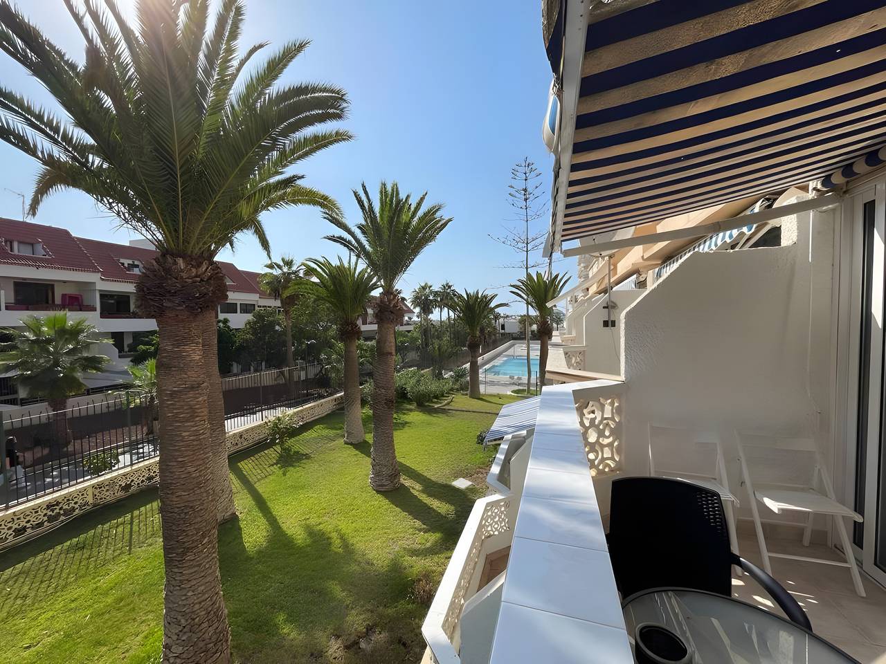 Entire apartment, Wonderful Holiday Home Vacation Rental in Playa de las Américas, Arona