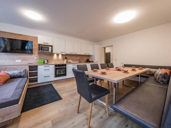 Ferienwohnung für 10 Personen, mit Terrasse in Hippach