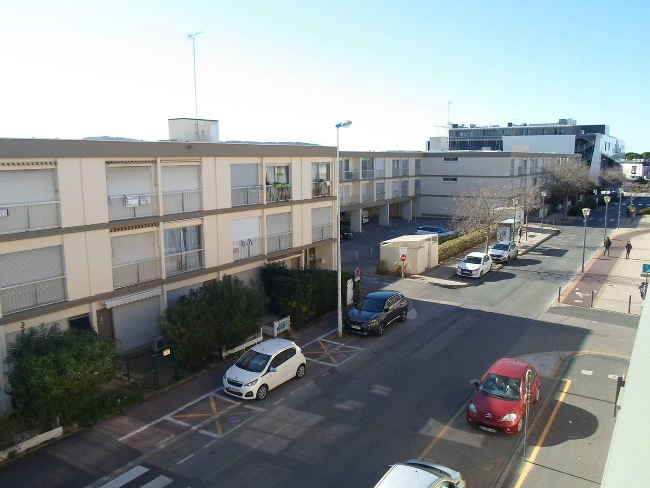 Entire studio, Apartment in Balaruc-les-Bains near pond and spa with loggia, pets allowed in Balaruc-les-Bains, Côte d'Améthyste