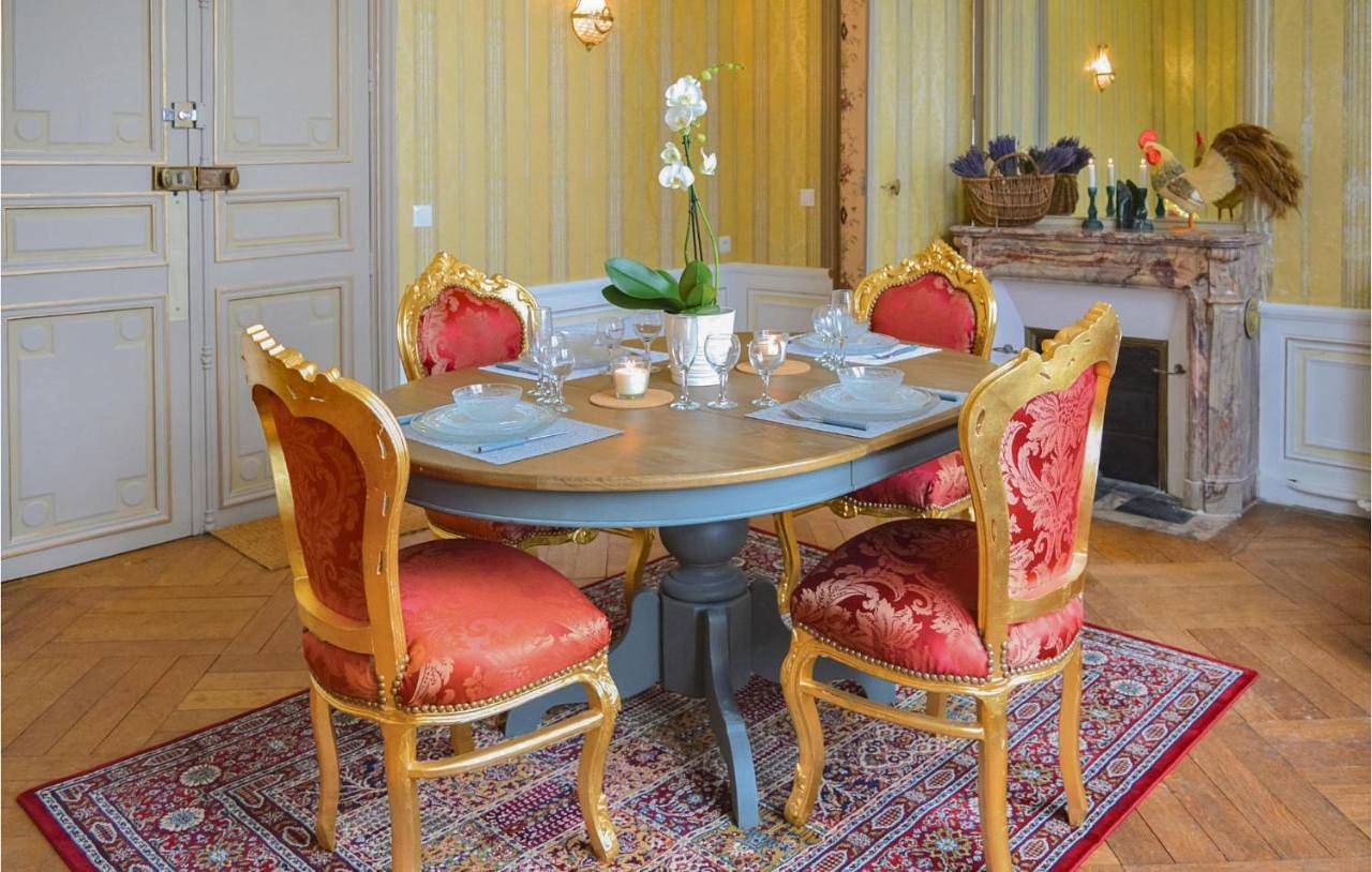 Appartement entier, One-Bedroom Apartment in Ocquerre, Seine-et-Marne