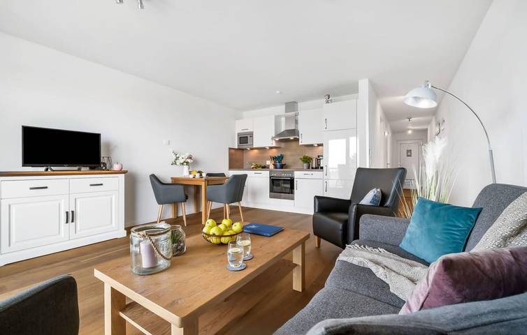 Ganze Ferienwohnung, Apartment mit Meerblick, Terrasse und Parkplatz, 1 km zum Strand in Olpenitz, Kappeln