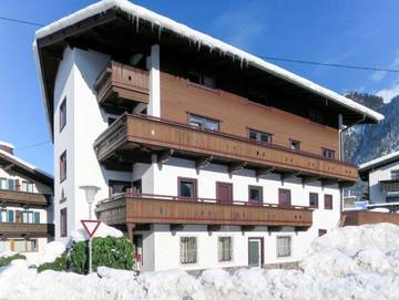 Ferienwohnung für 10 Personen in Mayrhofen, Zillertaler Alpen, Bild 1