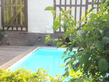 Cottage pour 4 personnes, avec vue ainsi que jardin et piscine à Dosches