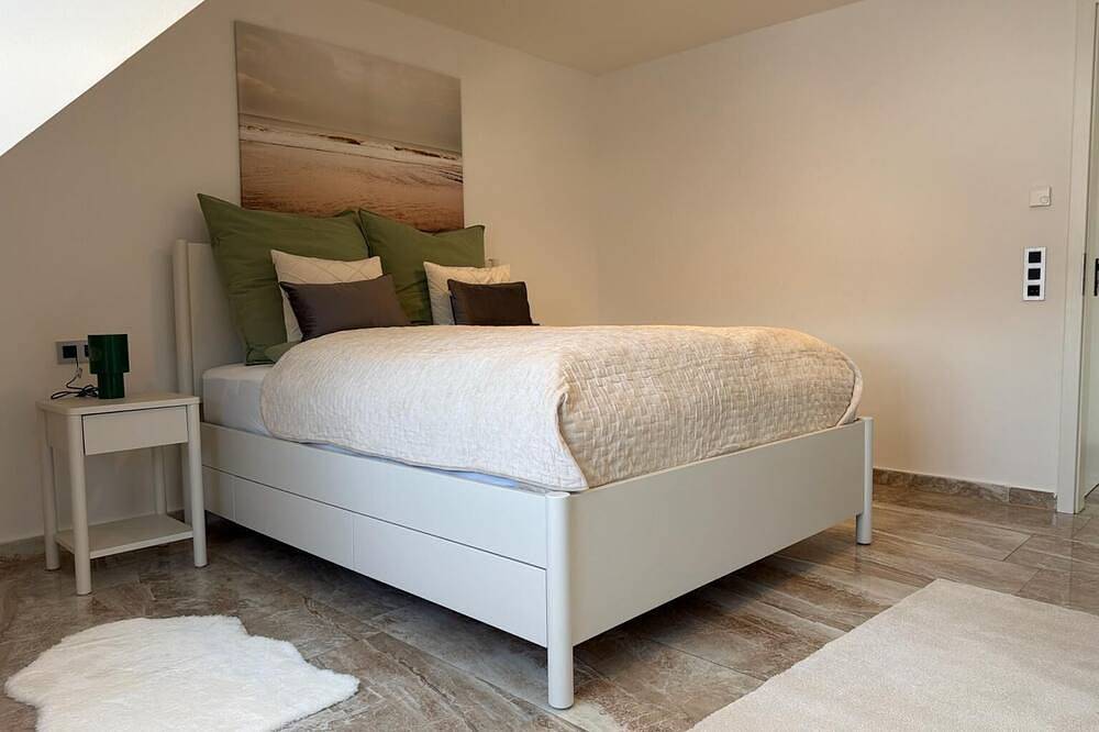 Ganze Wohnung, Esmeralda Penthouse -30m2 Terrasse Panorama Fernblick & Alpenblick in Ebersbach-Musbach, Region Bodensee-Oberschwaben