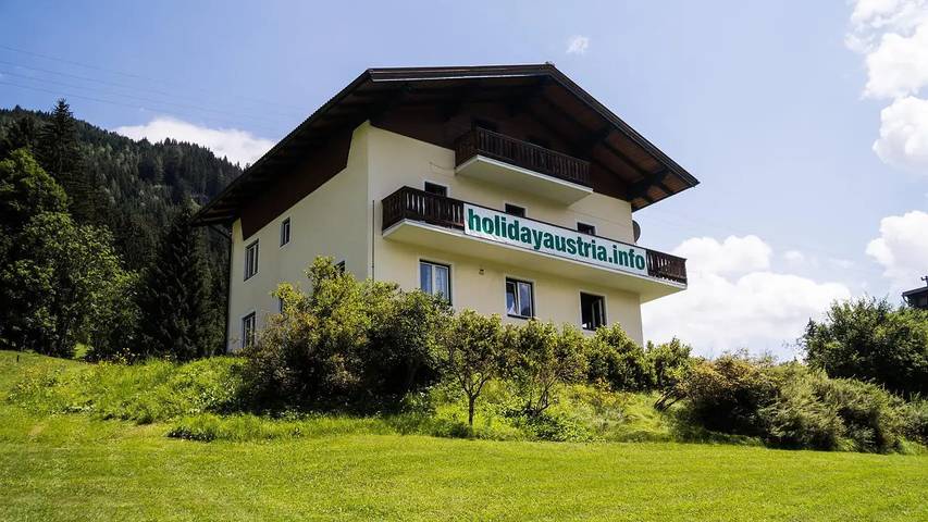 Ferienhaus für 31 Personen, mit Balkon und Garten in Radstadt
