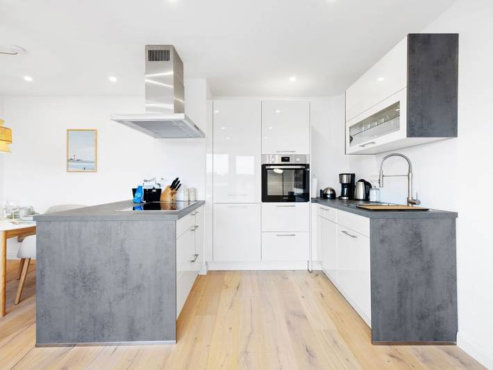 Ganze Ferienwohnung, Lykke - Hochwertige modern-skandinavische Ferienwohnung mit Balkon in Hörnum, Sylt