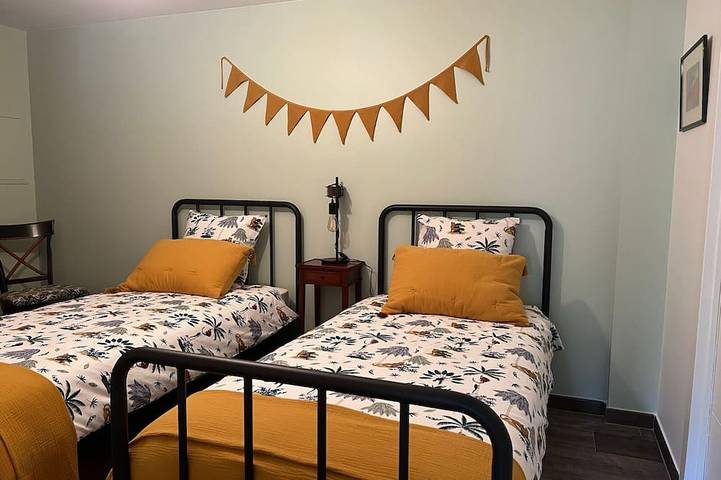 Appartement entier, Charmant T3 avec piscine et parking dans maison basque in Ciboure, Région de Bayonne