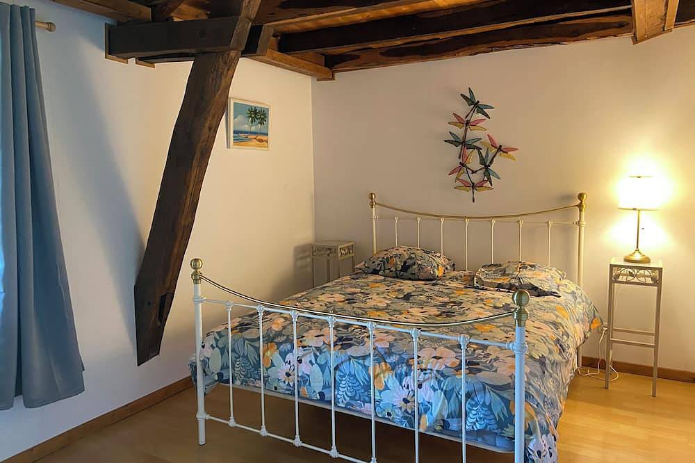 Chambres d’hôtes au milieu des prés dans un havre de paix entourées d’animaux in Innimond, Belley