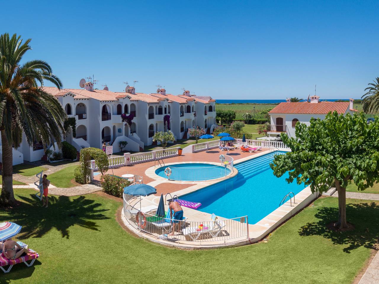 Entire apartment, Spacious 3-bedroom apartment in Torre Solí Nou - Ac & Pool in Sant Jaume, Alaior Municipality