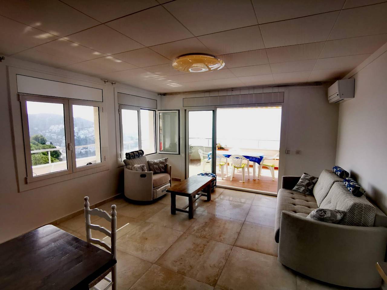 Appartamento intero, Appartamento vacanze per 4 persone con terrazza in Roses, Upper Empordà