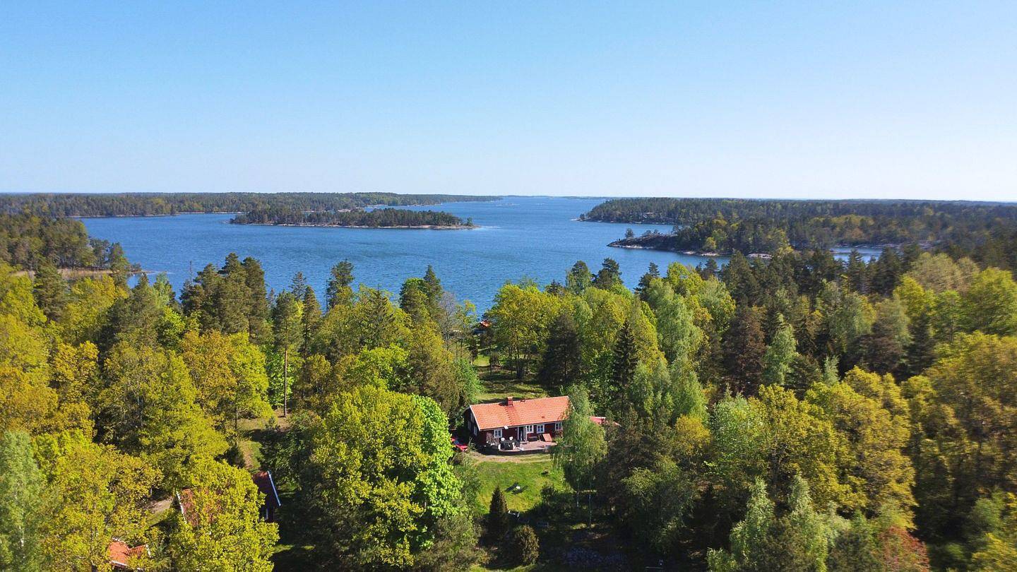 Hus för 6 Personer, med trädgård samt bastu och utsikt, med husdjur