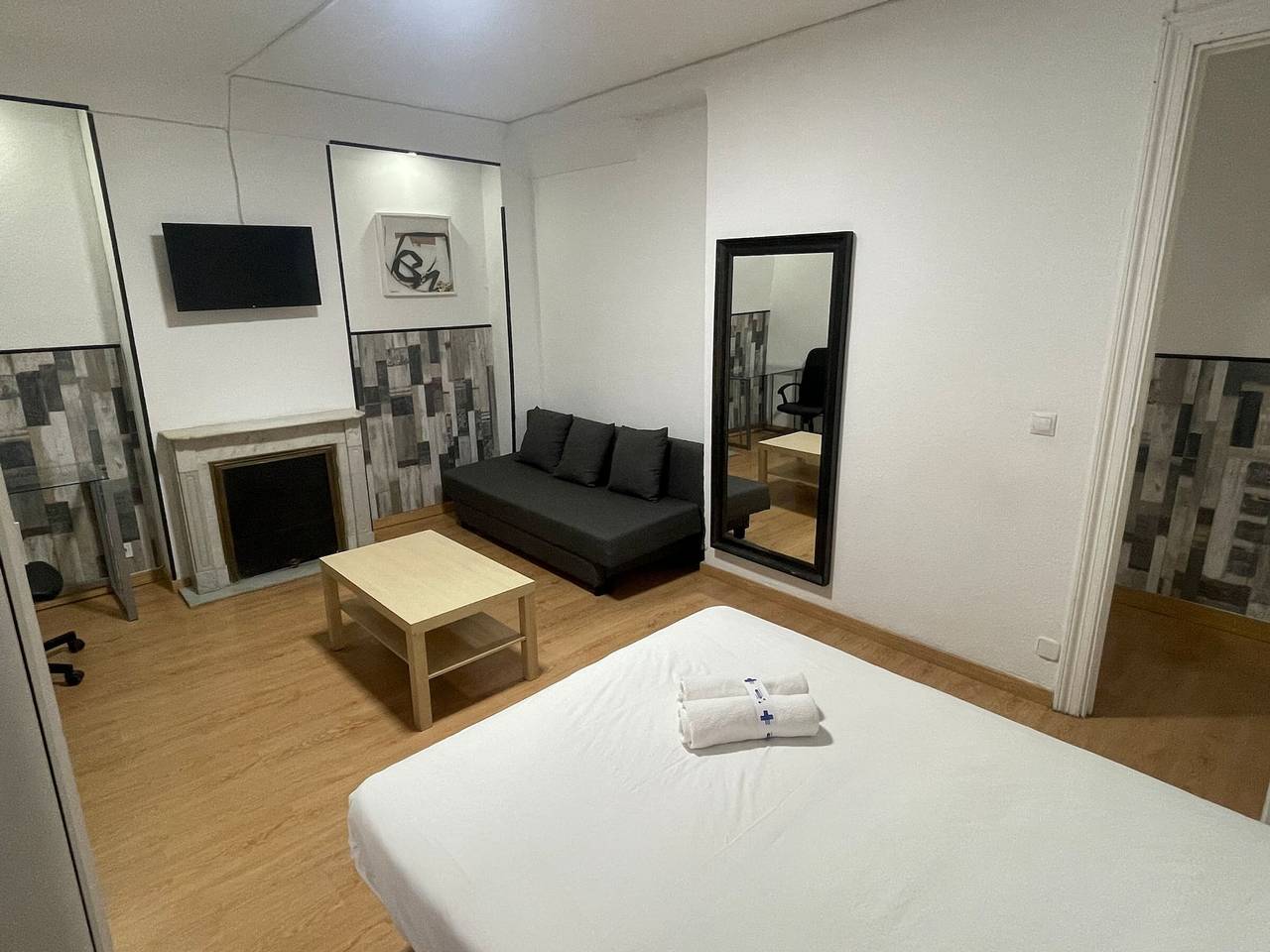 Appartement entier, Appartement spacieux au centre-ville - 11 pers. in Centro (Madrid), Madrid