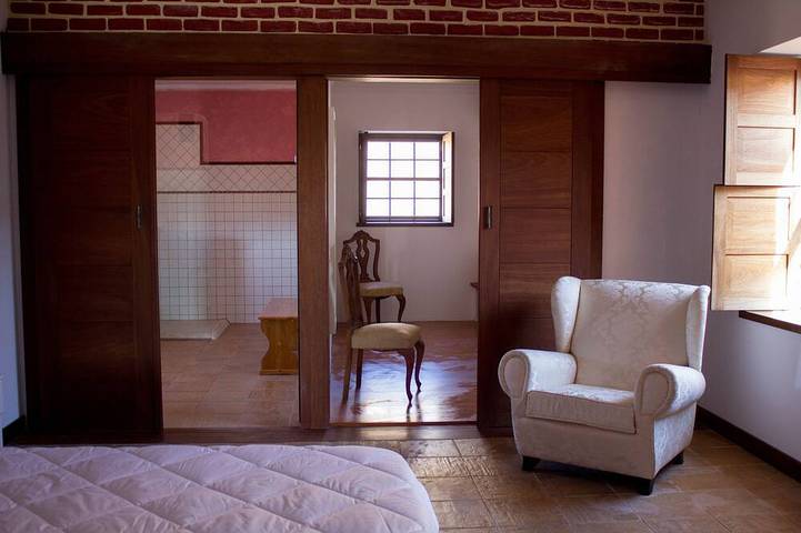 Gîte pour 4 personnes, avec jardin dans Tetir - 3