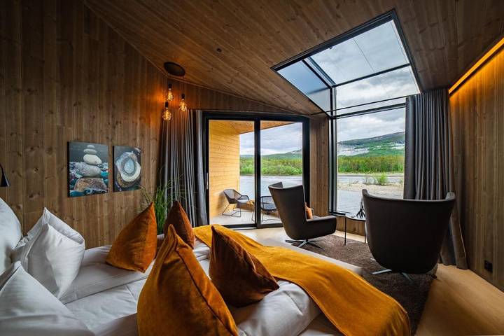 Ferienhaus für 2 Personen, mit Balkon und Terrasse sowie Whirlpool und Garten in Alta