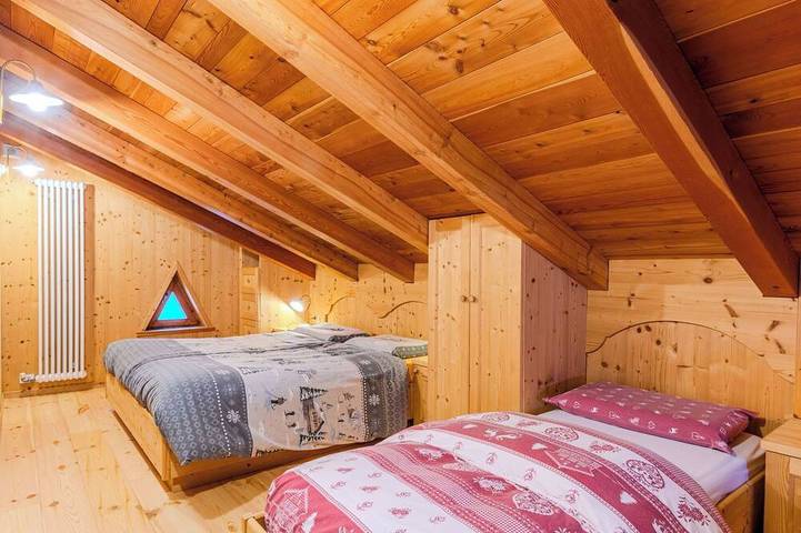 Bellissima villa indipendente per 8 persone con patio, animali ammessi e vista panoramica in Bresimo, Gruppo Ortles-Cevedale