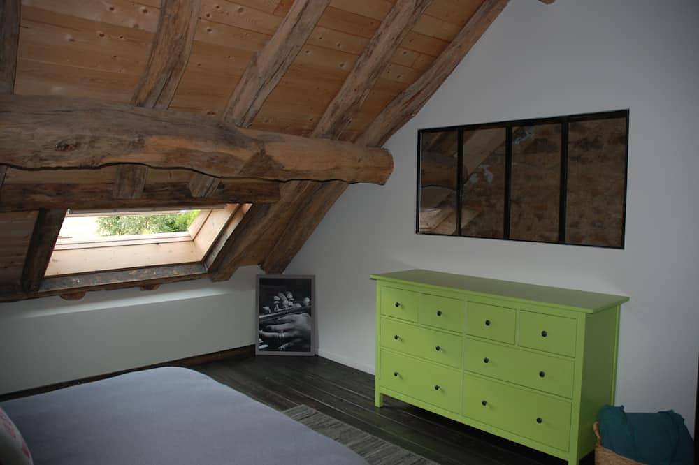 Maison de charme d'un village viticole - Côte de Beaune - avec jardin et piscine in Meloisey, Région de Beaune