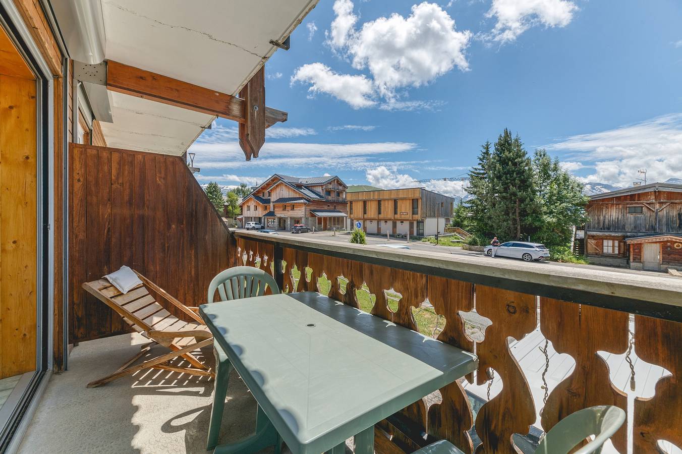 Appartement entier, Appartement 'Crocus 3 45m2' avec balcon et Wi-Fi in Huez, Parc national des Écrins