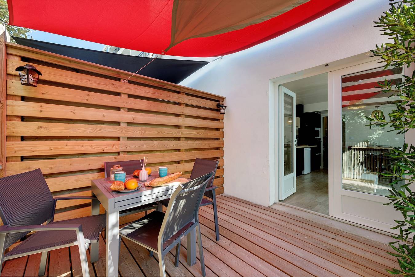 Casa de vacaciones «L’Œillet Rouge» con terraza privada y Wi-Fi in Saint-Jean-de-Monts, Vandea