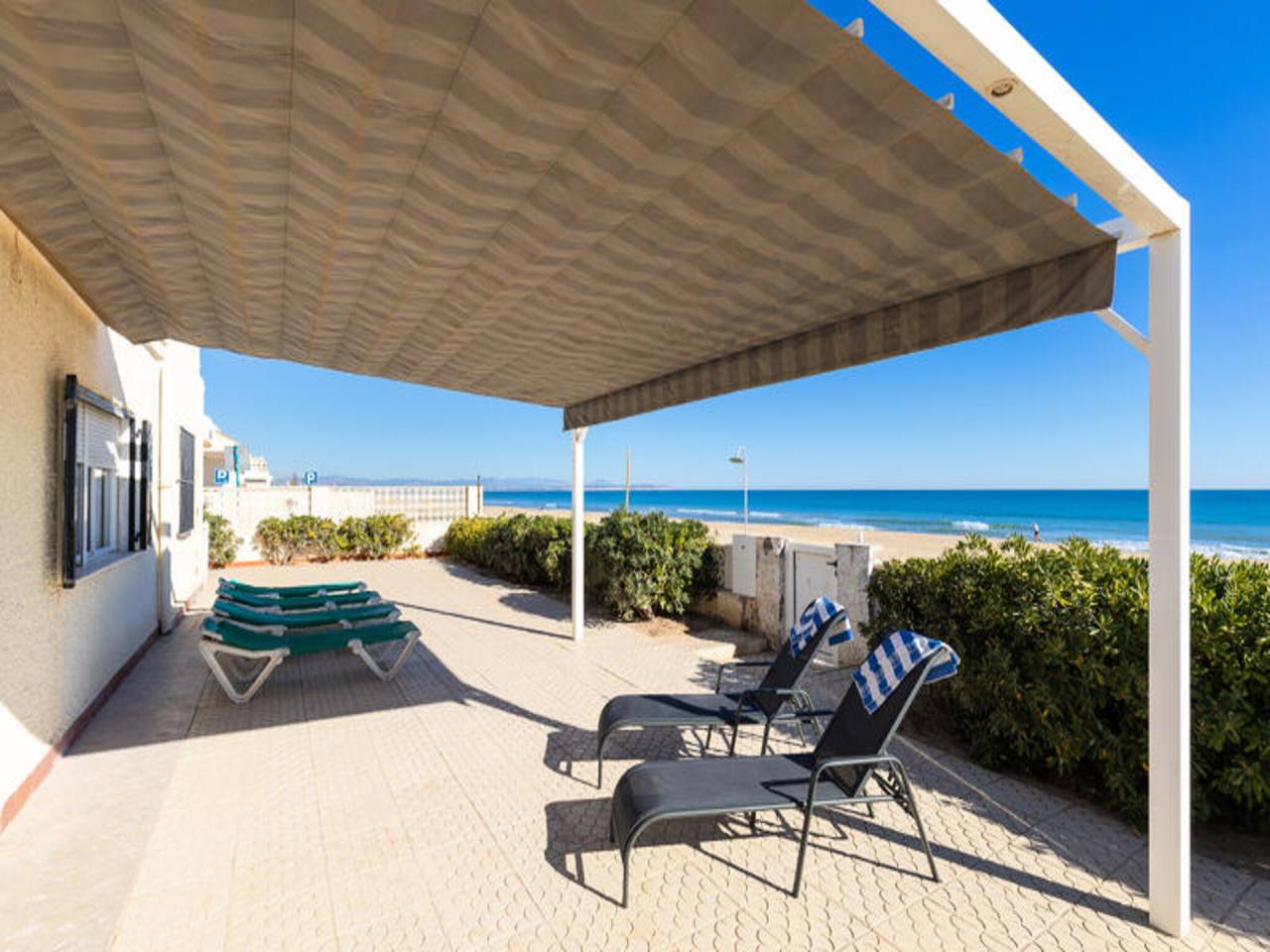 Apartamento entero, Villa en Guardamar con Acceso Playa in Playa Moncayo, Guardamar del Segura