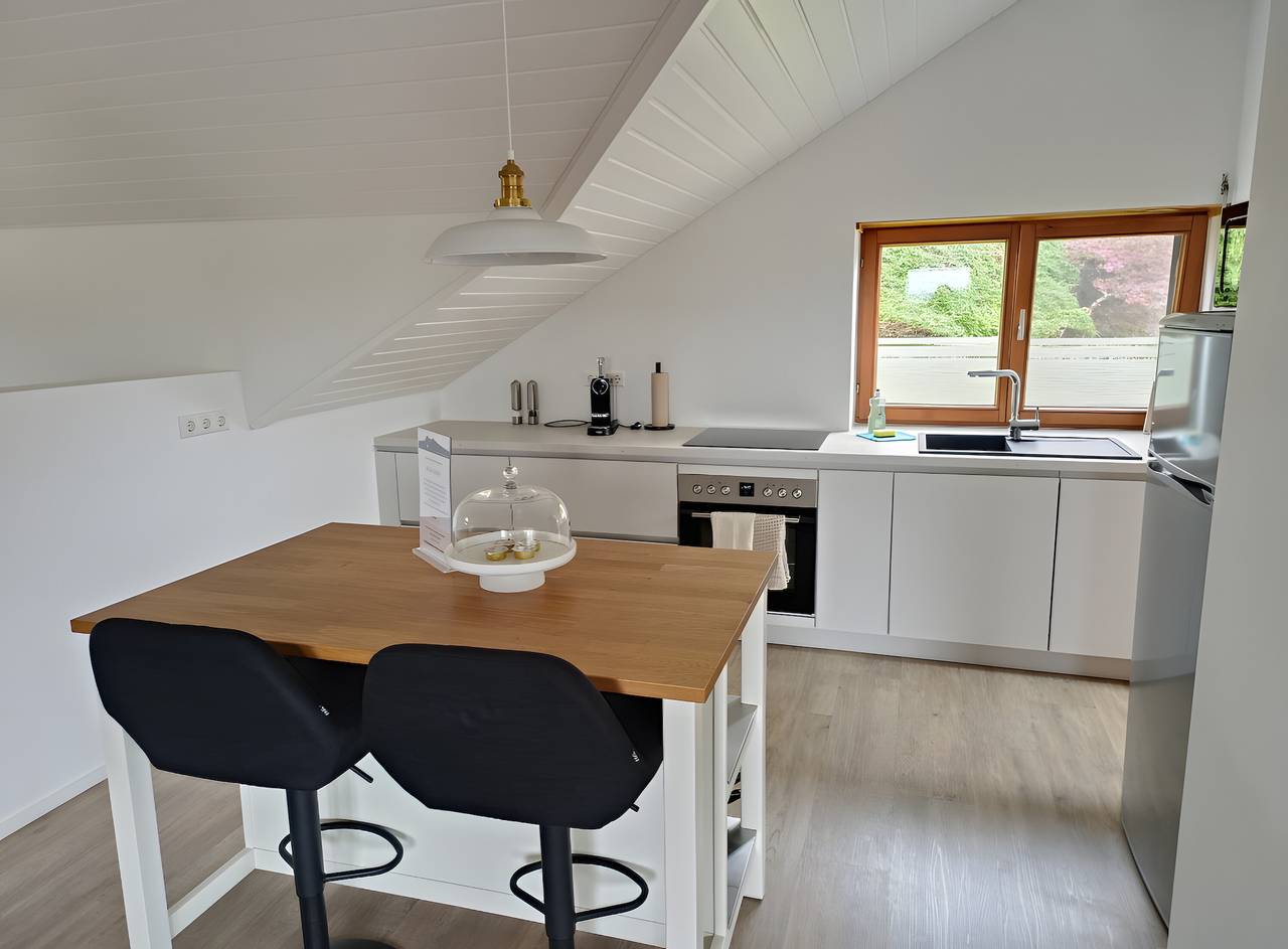 Entire apartment, Holiday Apartment 'Hegauzauber' with Balcony and Mountain Views in Tengen, Hegau