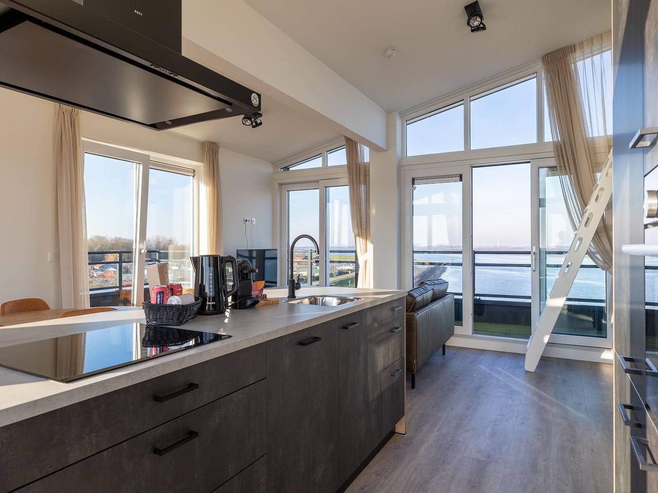 Ganze Wohnung, Penthouse in Sint-Annaland am Strand in Sint-Annaland, Niederländische Nordsee