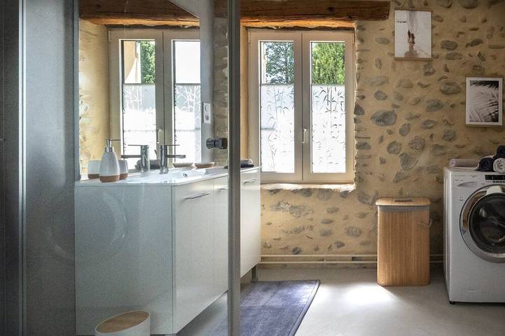 Gîte pour 4 personnes, avec jardin et jacuzzi ainsi que terrasse et piscine à Les Mées - 4